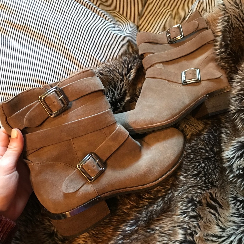 Vince Camuto boots size 8.5